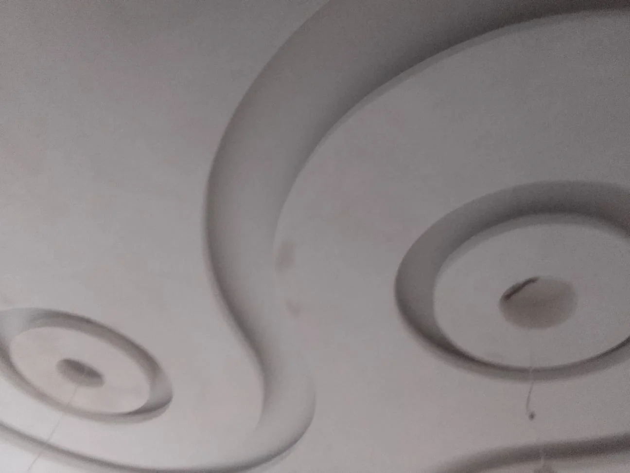 Curved ceiling design by Z J Ceiling and Kitchen Masters